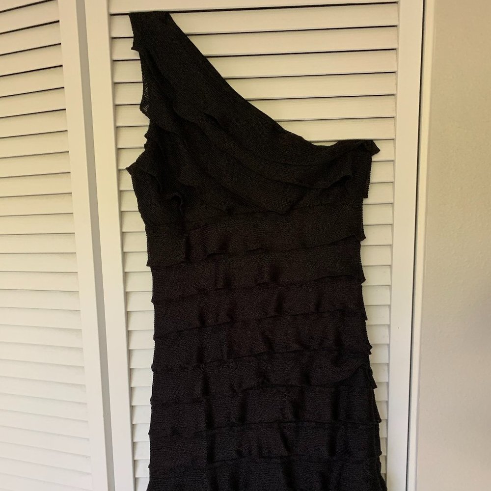 Max Studio M Ruffled One Shoulder Cocktail Dress - Picture 3 of 5